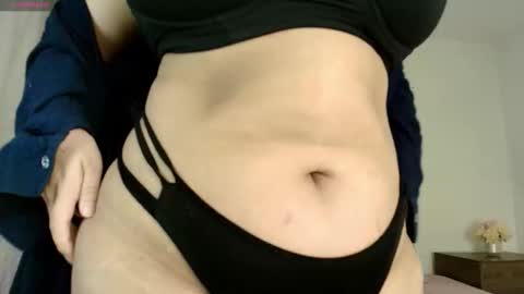 NamiThompson online show from 02-20-26, 01:13