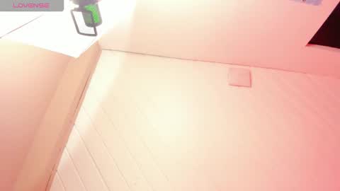 Nana online show from 03-22-26, 03:21