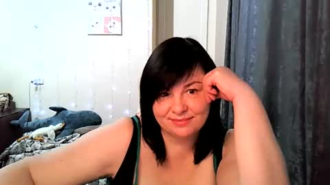 Nana Lulu online show from 05-13-26, 04:32