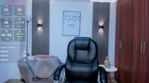 Snapshot of nanaa_snow chatting on 05-30-26, 05:04 Nanaa snow online show from 05-30-26, 05:04