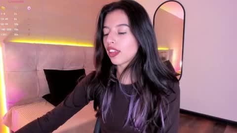 Nana  online show from 01-13-26, 07:52