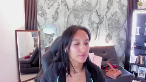 Snapshot of nanami_20 chatting on 03-06-26, 06:04 samantha online show from 03-06-26, 06:04