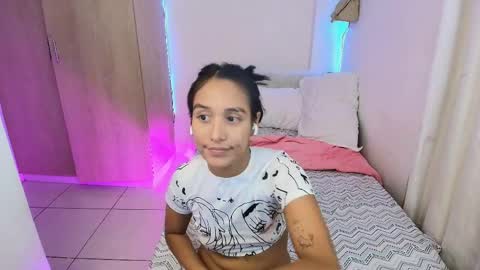 Snapshot of nanami_20 chatting on 04-04-26, 08:28 samantha online show from 04-04-26, 08:28