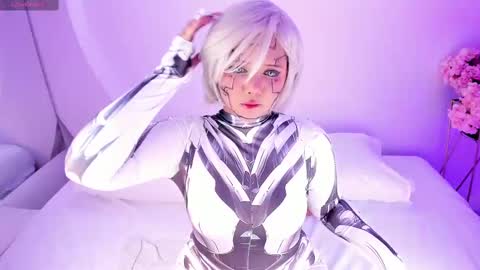 NanaOsaky online show from 11-08-25, 12:16