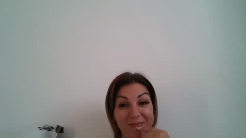 Nancy online show from 10-16-25, 02:40