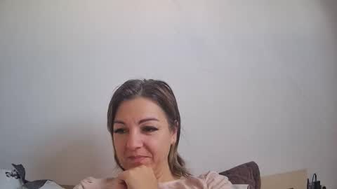 Nancy online show from 10-18-25, 06:37