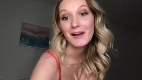 Nancy online show from 02-08-26, 04:27