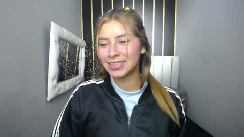 Snapshot of nancy_blonde chatting on 04-29-26, 12:31 nancy blonde online show from 04-29-26, 12:31