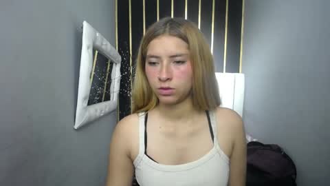 Snapshot of nancy_blonde chatting on 06-07-26, 02:43 nancy blonde online show from 06-07-26, 02:43