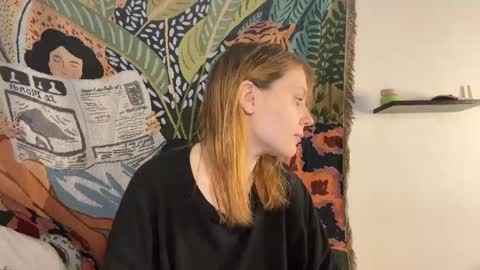 Snapshot of nancy_witch chatting on 02-21-25, 06:51 Nancy and Archi online show from 02-21-25, 06:51