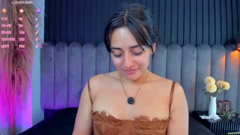 Snapshot of nanda_vixen_ chatting on 03-23-26, 02:59 Nanda online show from 03-23-26, 02:59