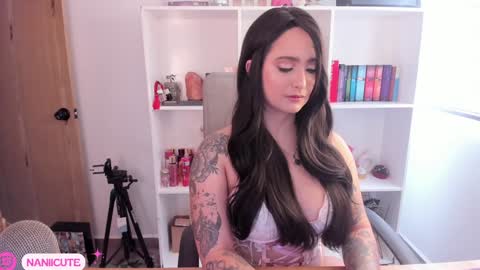 Snapshot of naniicute chatting on 12-24-24, 07:33 ELLA online show from 12-24-24, 07:33