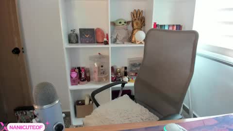 Snapshot of naniicute chatting on 01-10-25, 06:28 ELLA online show from 01-10-25, 06:28