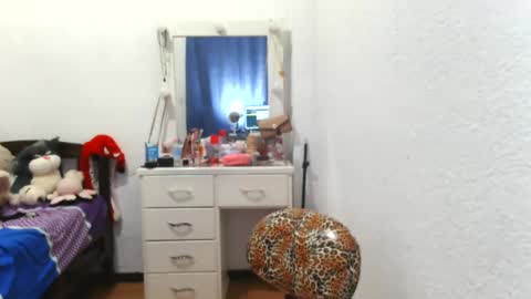 nanilux_1 online show from 09-08-25, 07:02