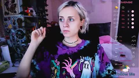 Monday-Friday 12-4 AM and 6-9 AM New York time online show from 10-16-25, 08:43