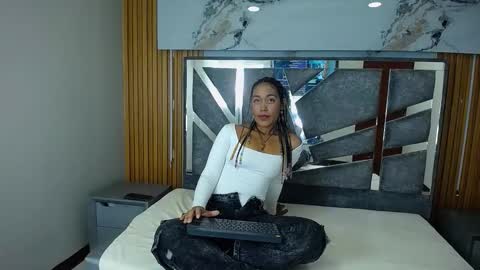 Nany online show from 02-10-26, 01:37