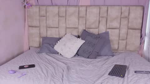 nanymatrioska online show from 06-15-26, 08:33