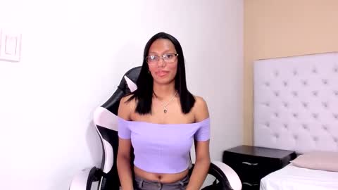 naomi_keen online show from 09-28-25, 03:23