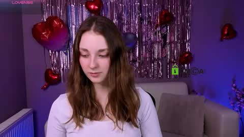 Snapshot of naomi_pratt chatting on 02-19-26, 08:16 Naomi online show from 02-19-26, 08:16