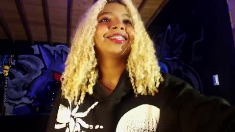 Snapshot of naomi_rider77 chatting on 04-15-26, 06:31 mara Jos online show from 04-15-26, 06:31