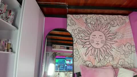 my main account is missnickeloo online show from 09-29-25, 10:58