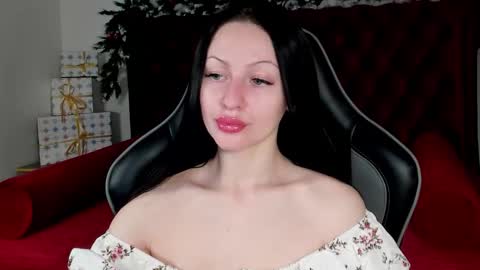 Naomi online show from 12-17-25, 05:13