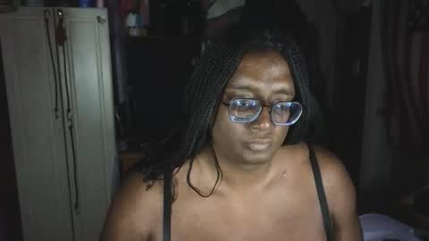 Naomi online show from 11-23-25, 10:09