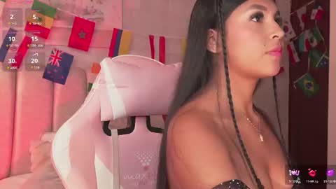 Naomi-Gray  online show from 06-25-26, 07:07