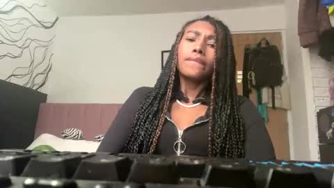 Naomii online show from 01-03-25, 10:19