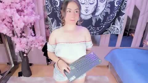     online show from 12-14-25, 09:19