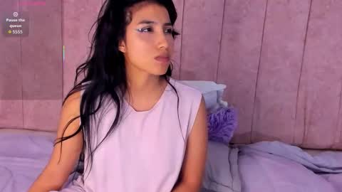 naomiiii   online show from 09-12-25, 05:07