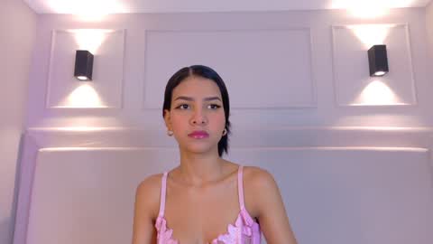 Naomi Klarc online show from 01-16-25, 11:15