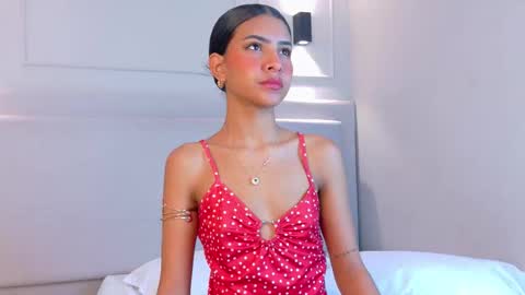 Naomi Klarc online show from 01-13-26, 11:48