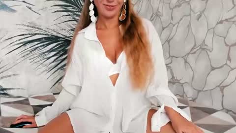 Naomi online show from 06-17-26, 04:26