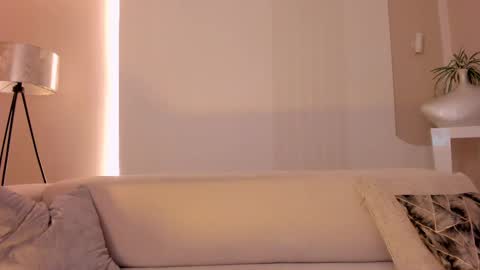 Naomi online show from 02-09-25, 03:12