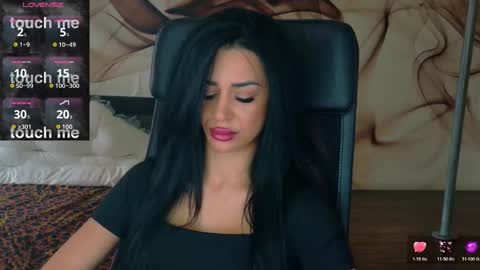 NaomiScarlett online show from 11-11-25, 10:04