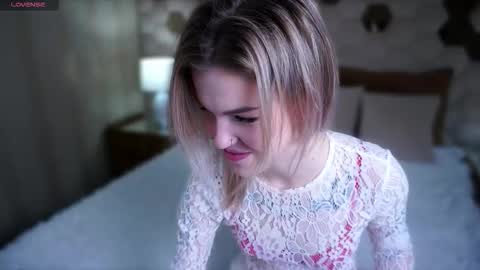 Naomi online show from 11-12-25, 08:08