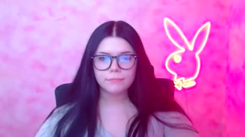 Naomi online show from 12-19-25, 06:59