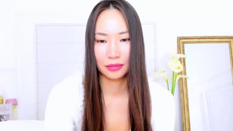 Naomi online show from 03-11-25, 02:54