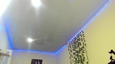naomy online show from 12-14-24, 01:50