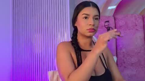 Snapshot of naomy_gomez_ chatting on 07-09-26, 11:58 Naomy online show from 07-09-26, 11:58