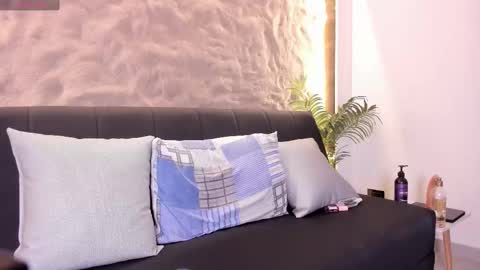 I am Naomy online show from 02-03-26, 07:08