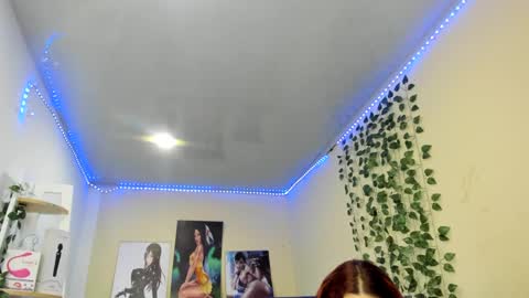 naomy online show from 02-05-25, 01:15