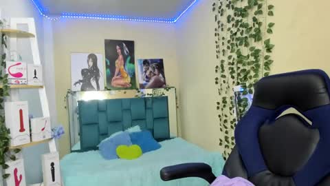 naomy online show from 02-27-25, 08:09
