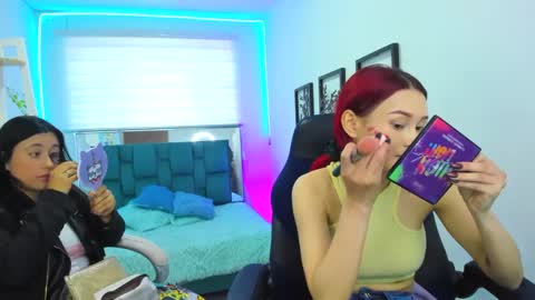 naomy online show from 09-11-25, 04:51