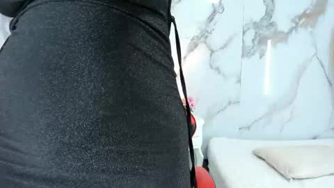 naomyduff online show from 05-02-26, 04:34