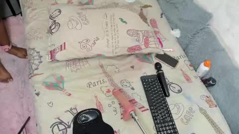 Naomyfoxx online show from 05-06-26, 05:14
