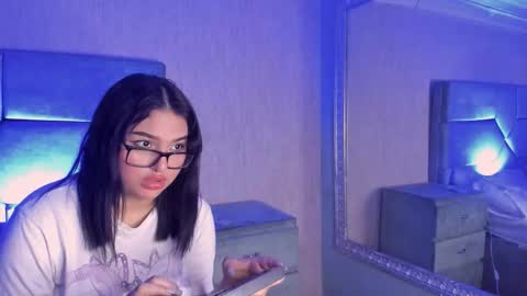 Naomy online show from 03-12-26, 08:37