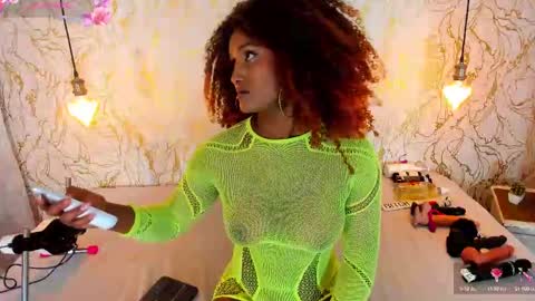 Naomy online show from 09-26-25, 09:08