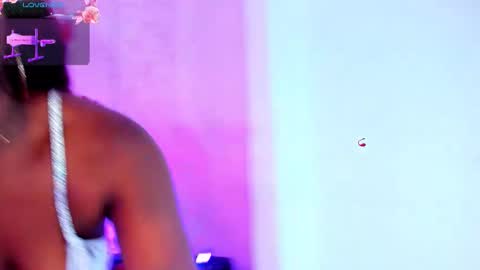 Snapshot of naomyy_cooper chatting on 02-12-26, 08:48 Naomy online show from 02-12-26, 08:48